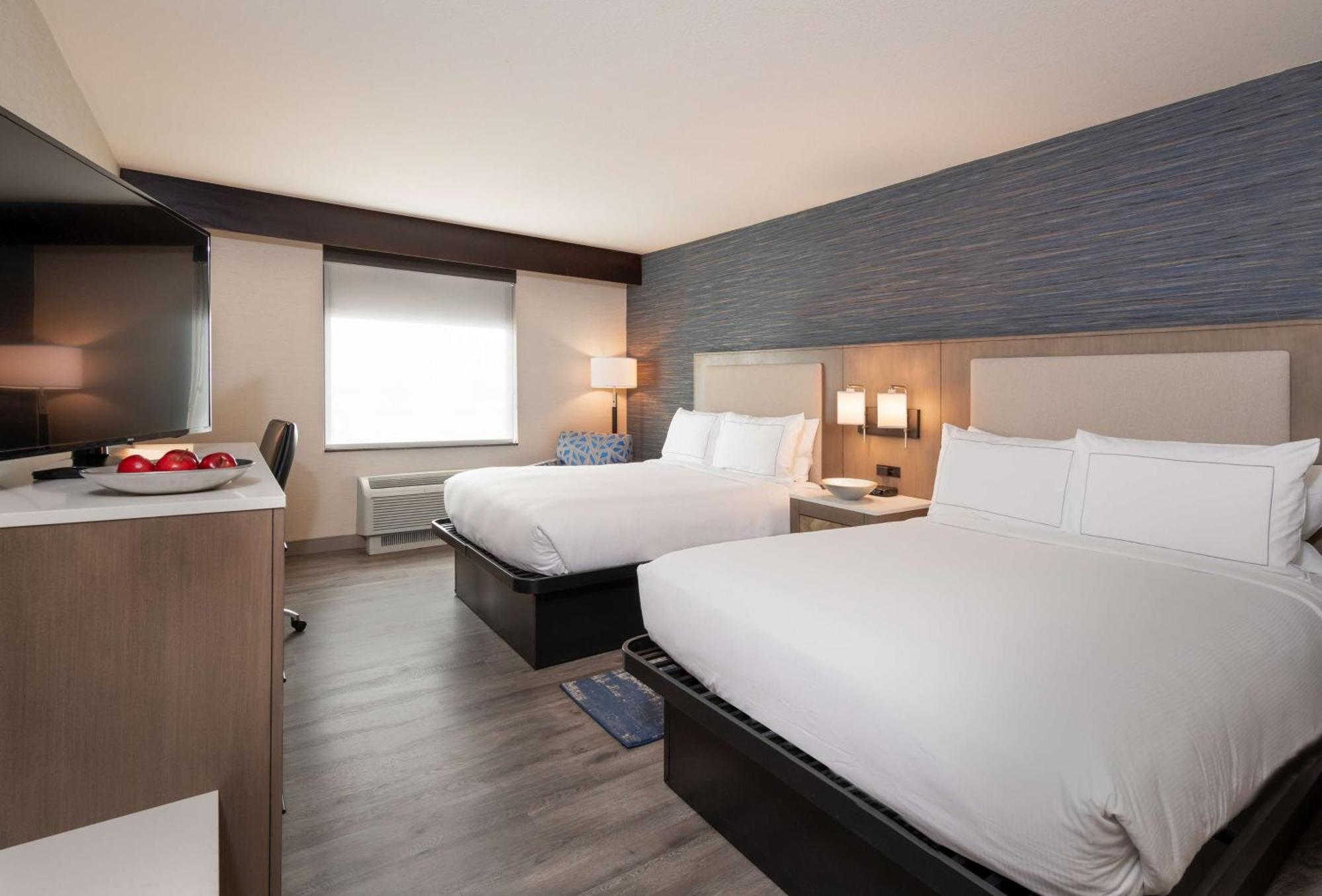 Doubletree By Hilton Hotel Denver - Thornton Exterior photo